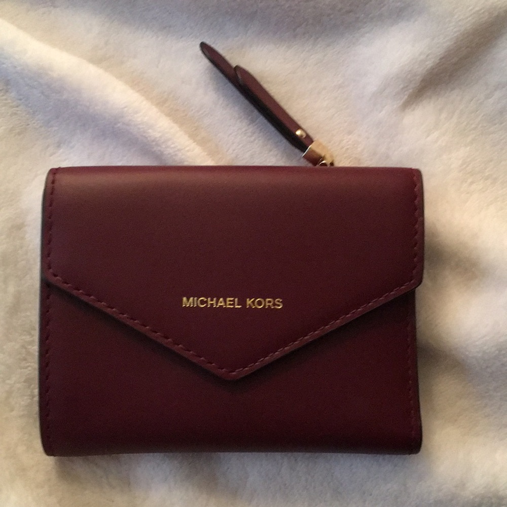 Michael kors wallet